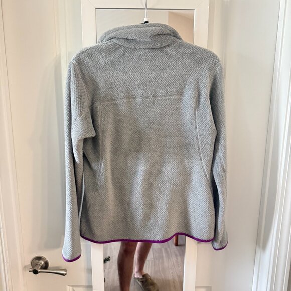 Patagonia Women’s Snap-T Fleece Pullover – Gray with Purple Trim – Size M - Picture 5 of 5